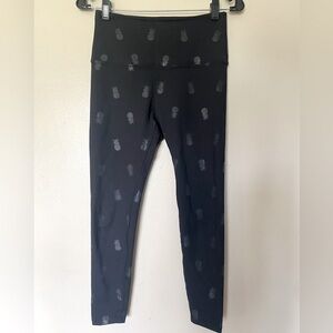 Beyond Yoga Pineapple Black Shine High-Waisted Leggings Size Small NWOT